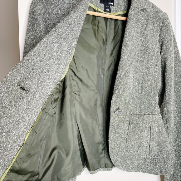 H&M Green Tweed Blazer with Jeweled Button Closure - Picture 5 of 8